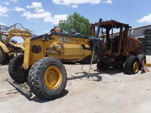 John Deere 672G grader for parts