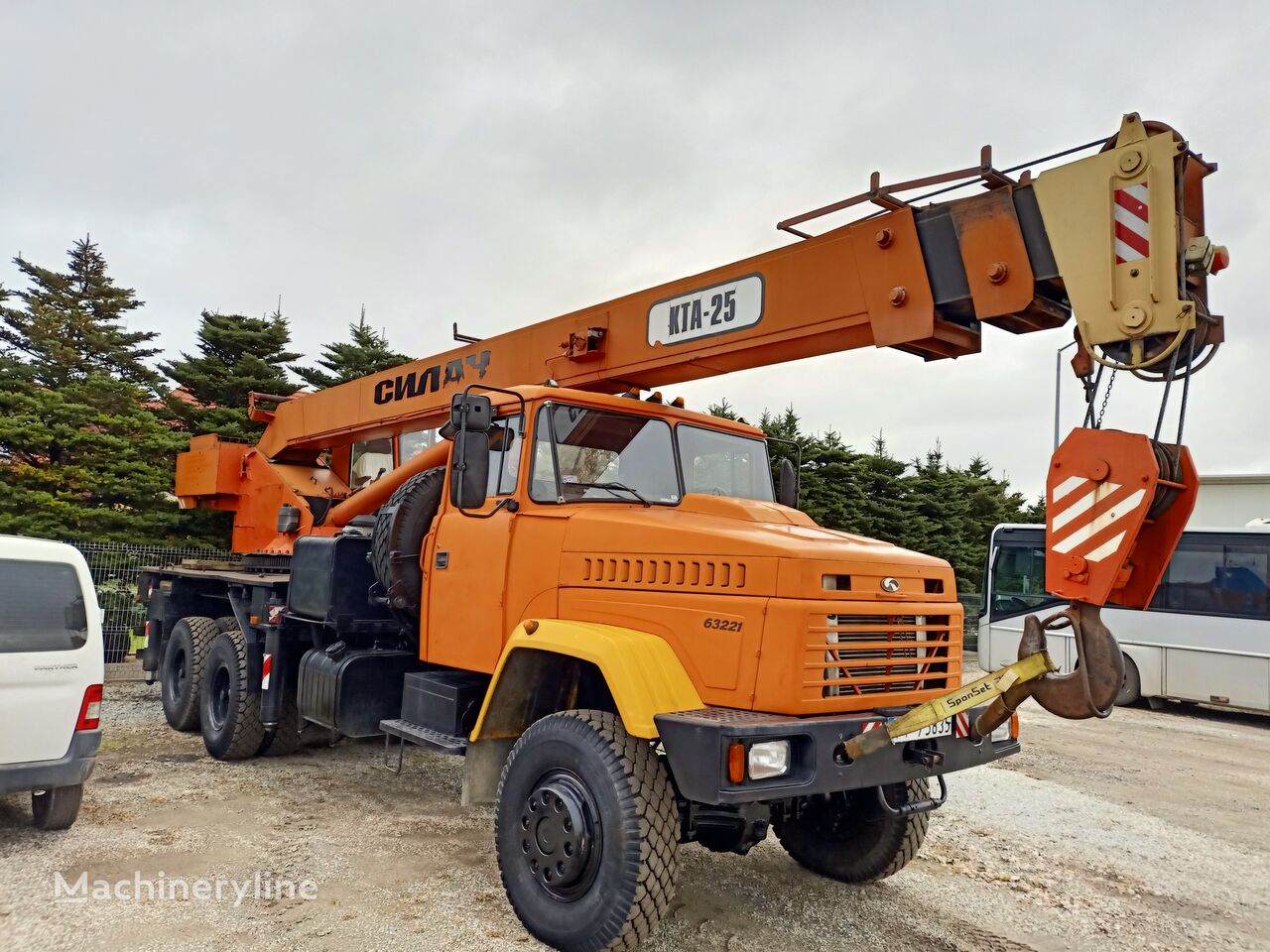 KrAZ 63221  mobile crane