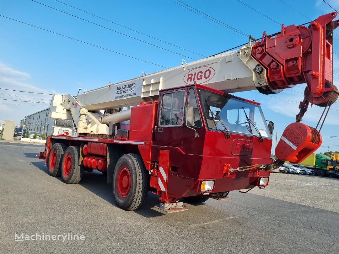 Rigo RTT 600 mobile crane