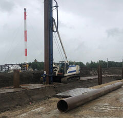 ENTECO E7060 pile driver