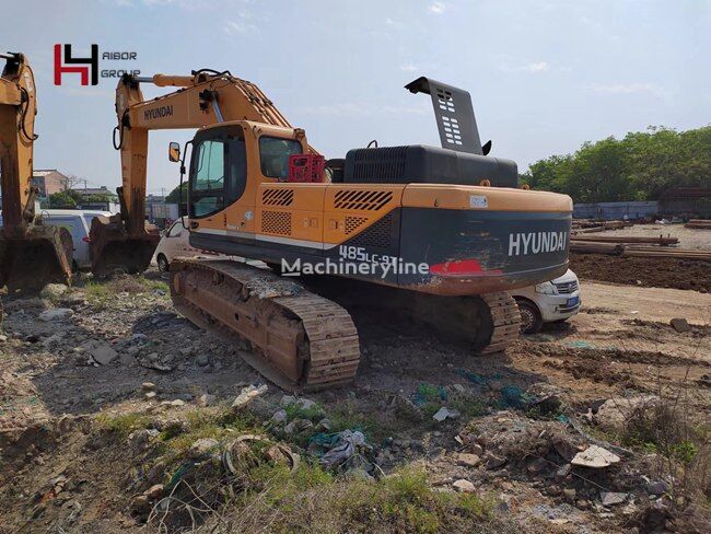 Hyundai 485 tracked excavator