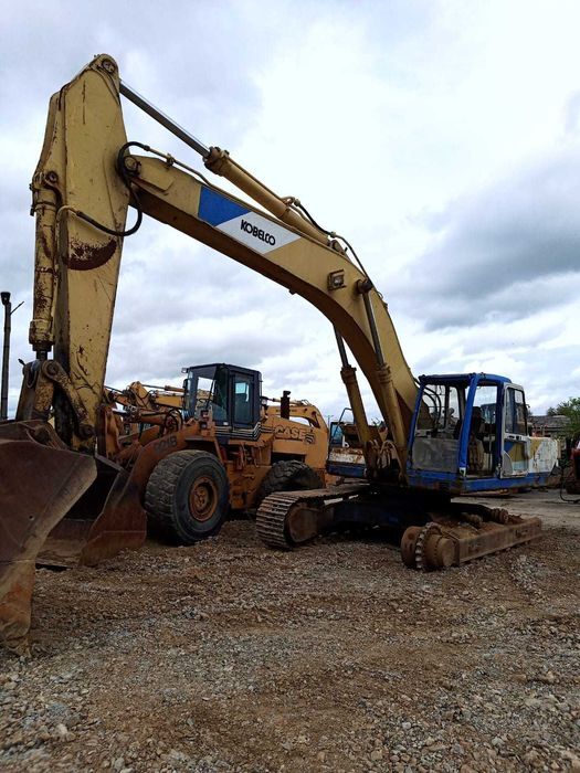 Kobelco SK300 tracked excavator