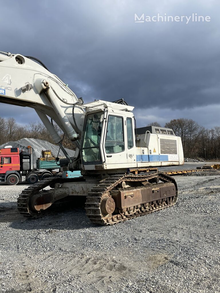 Liebherr 954 tracked excavator